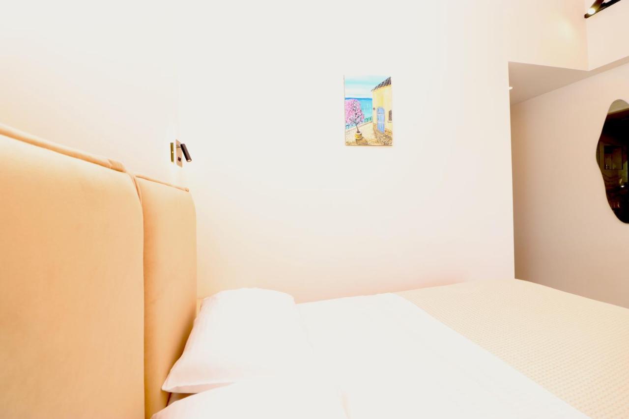 Fegi Rooms Himare Exterior foto