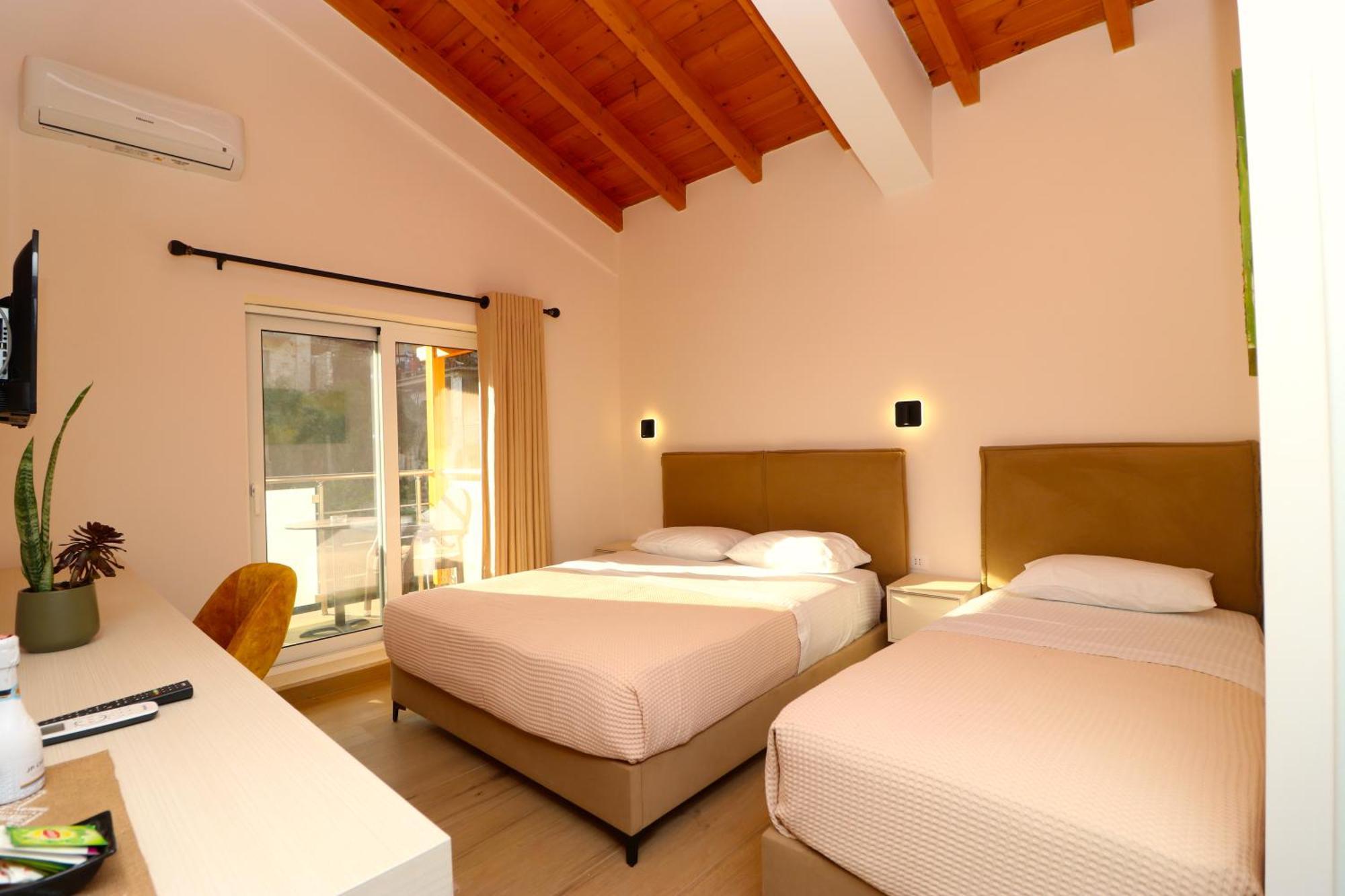 Fegi Rooms Himare Exterior foto